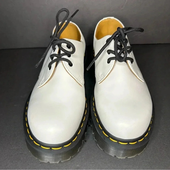 Doc Dr. Martens Smooth White Leather Oxford Platform Shoes 26654 Size 7M - Picture 2 of 10